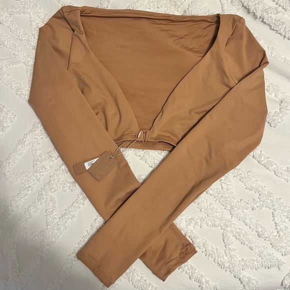 NWT SKIMS Ochre Long Sleeve Shrug Swim Shirt Size S - Picture 5 of 5